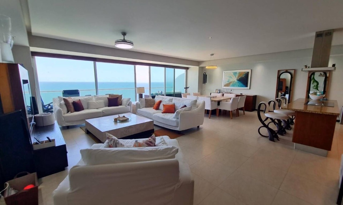 North Hotel Zone Apartment | Luxury apartment on the beach with beautiful views