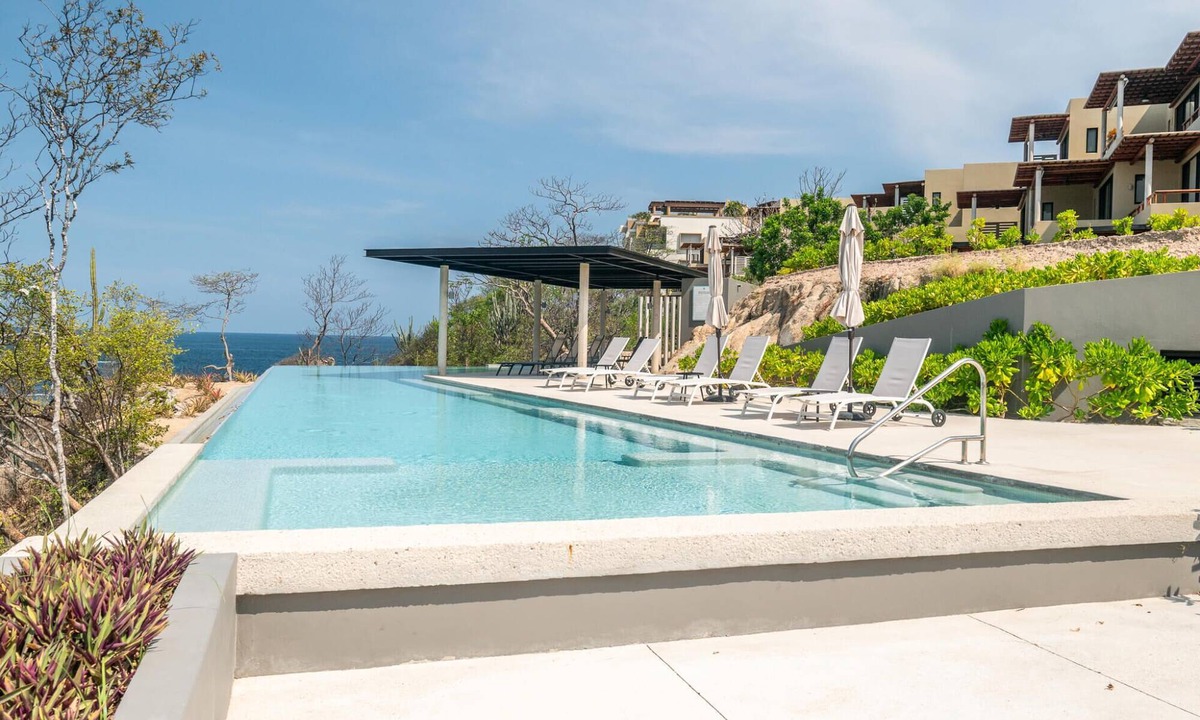 Santa Maria Huatulco Apartment | Luxury apartment with ocean view, beach access and high speed WIFI