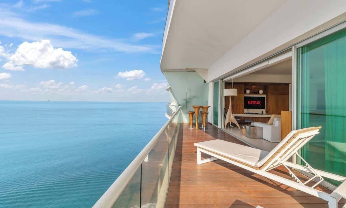 North Hotel Zone Condo | Luxury Beach Front Condo 21st Floor Views