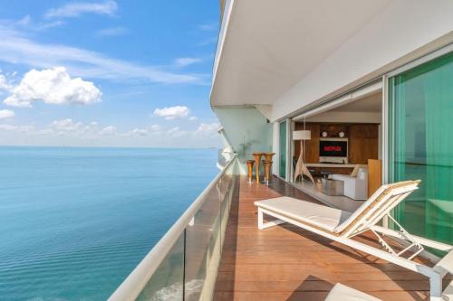 North Hotel Zone House | Luxury Beach Front Condo 21st Floor Views