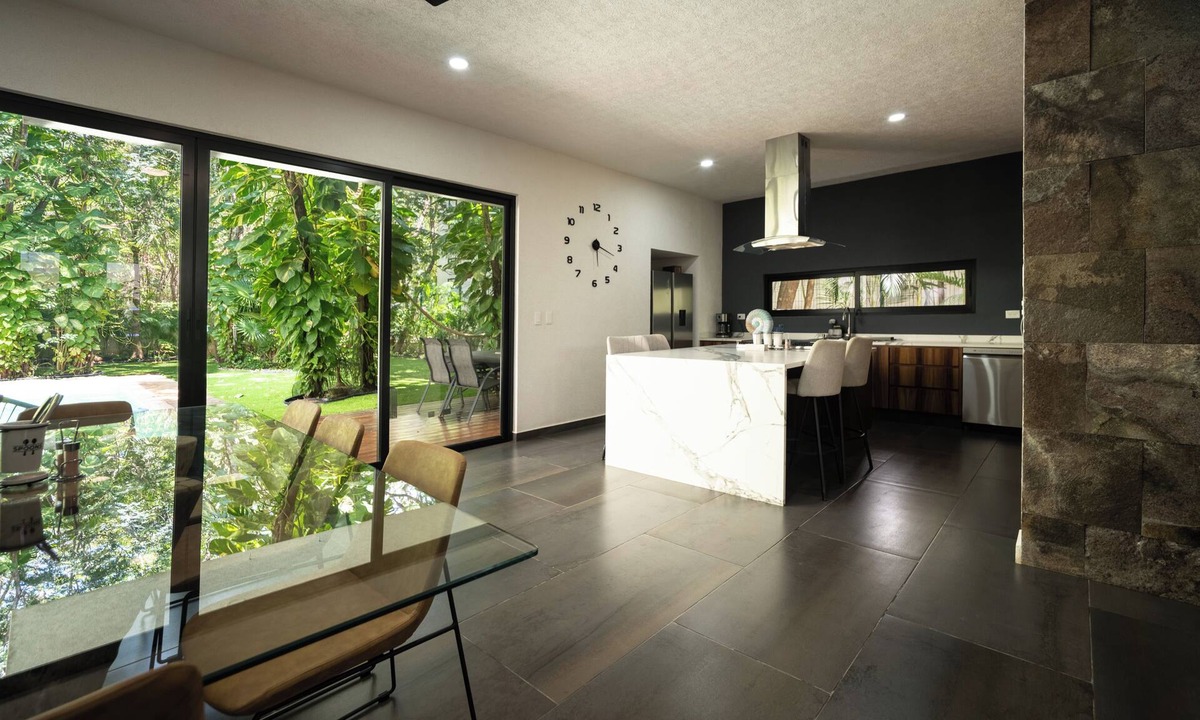 Villa Juarez House | Luxury Pool Home | Sleeps 8 | TV Room + 4 Full Baths