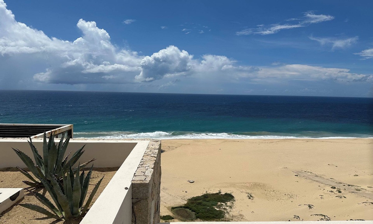 Los Cabos Condo | Luxury Spacious 4-bedroom condo in brilliant Cabo San Lucas w/hot tub