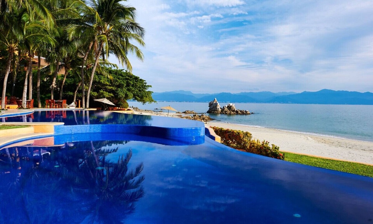 La Cruz de Huanacaxtle House | Luxury Villa Paloma Blanca