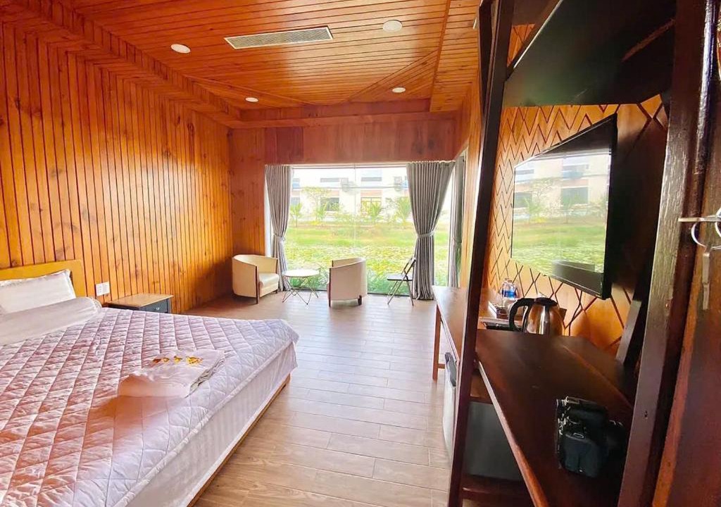 Duc Hoa Hotel | Mỹ Quỳnh Safari Resort
