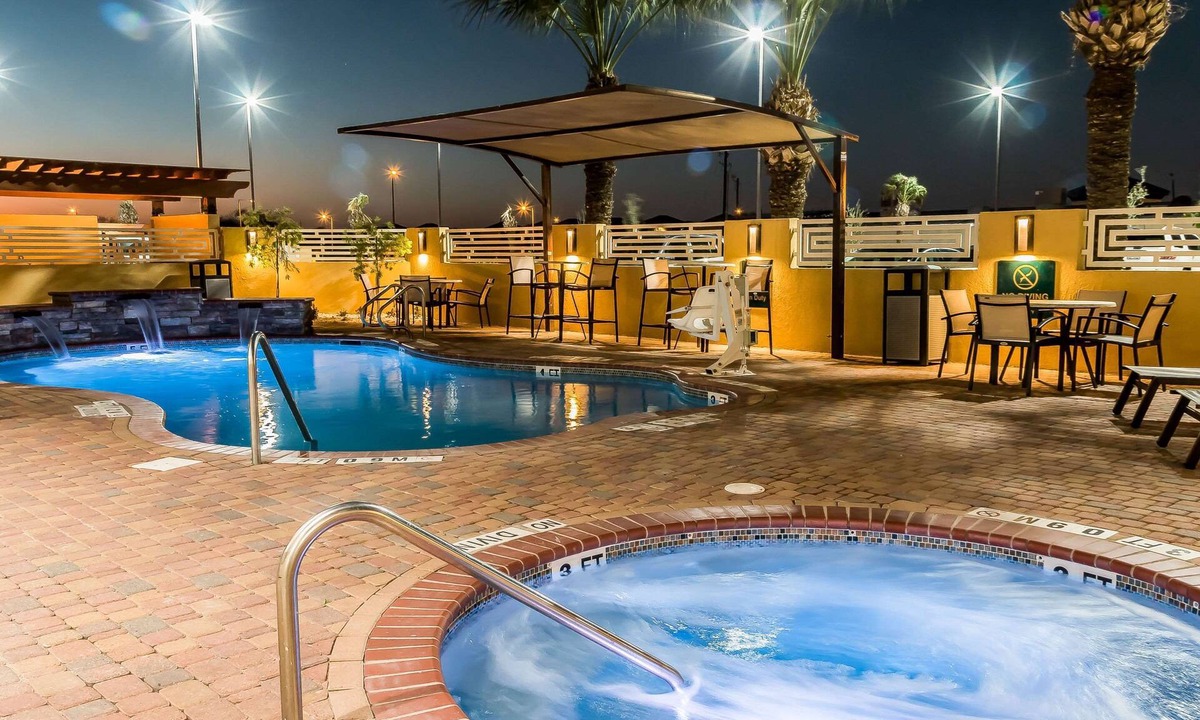 Edinburg Hotel | MainStay Suites Edinburg South