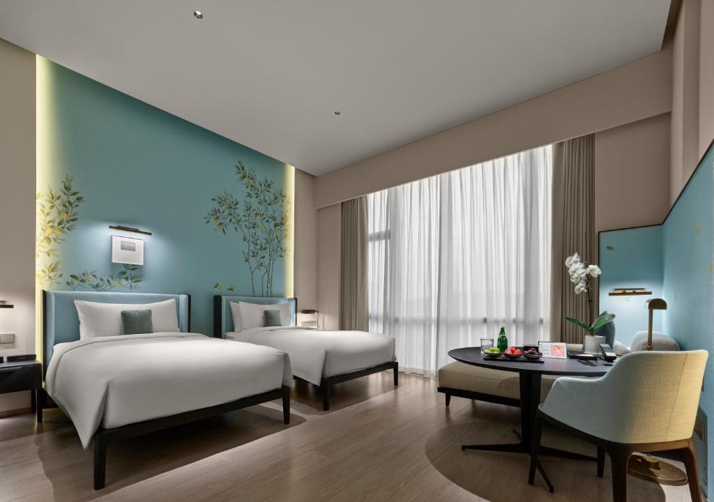 Shizhong District Hotel | Maison Albar Hotels Leshan