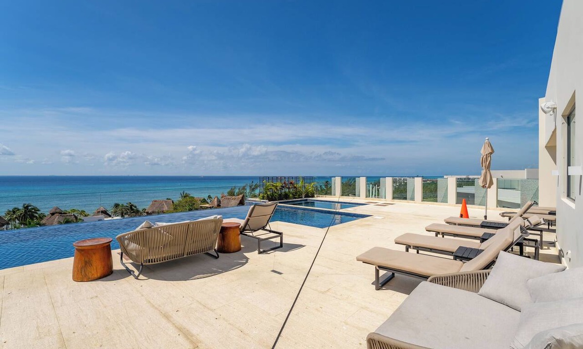 Zazil-ha Apartment | Marila brand new Best LOC & infiity sea view pool