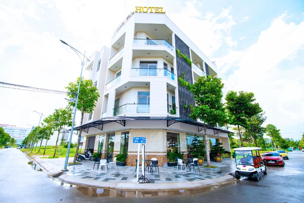 Ninh Kieu Hotel | May The Hotel