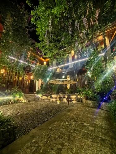 Dayan Old Town House | Mengtianhu Inn