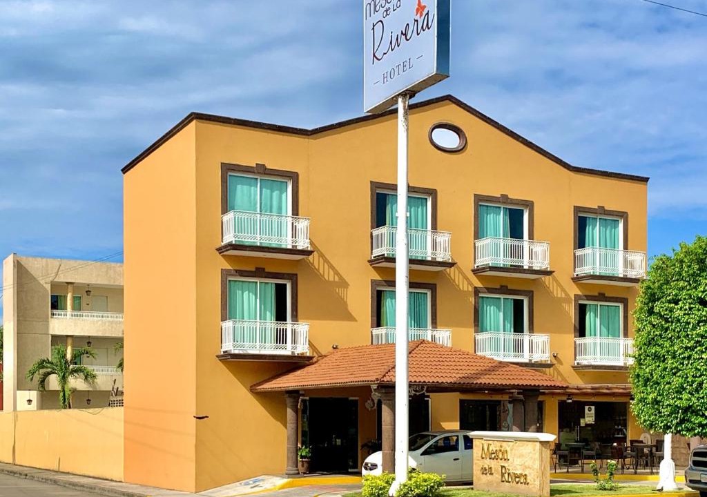 San Juan Bautista Tuxtepec Hotel | MESÓN DE LA RIVERA