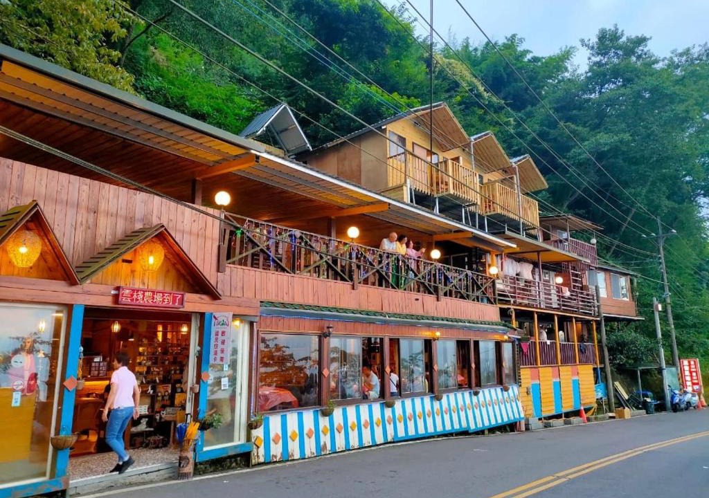Fuxing District Ski Chalet | Mo Huai Su-桃園市民宿085號