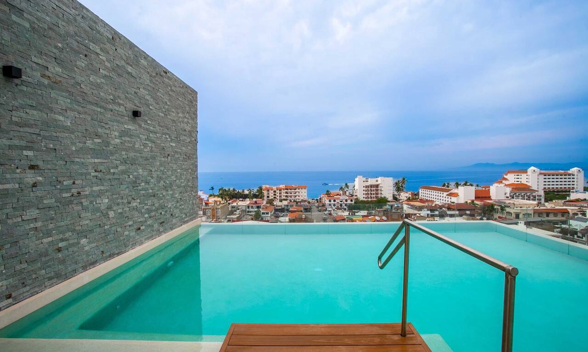 Colonia 5 de Diciembre Condo | Modern 1BR | Walk to Beach & Boardwalk