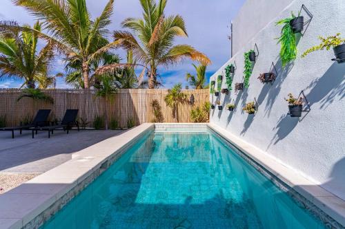 El Centenario House | Modern House, Rooftop Ocean Views & Private Pool