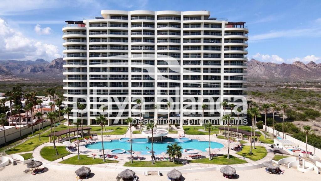 San Carlos Apartment | Modern Playa Blanca Full Kitchen Condo