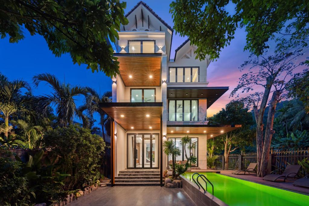 Tho Quang Beach Apartment | Monkey Hill Villa