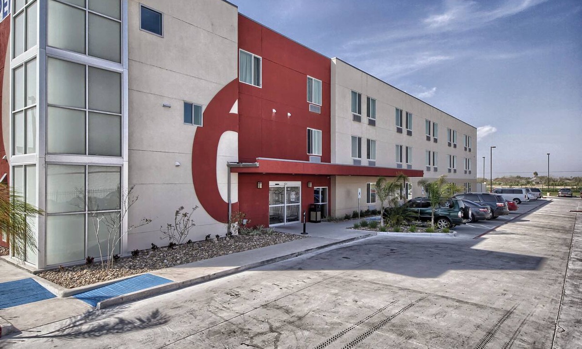 Weslaco Hotel | Motel 6 Weslaco, TX