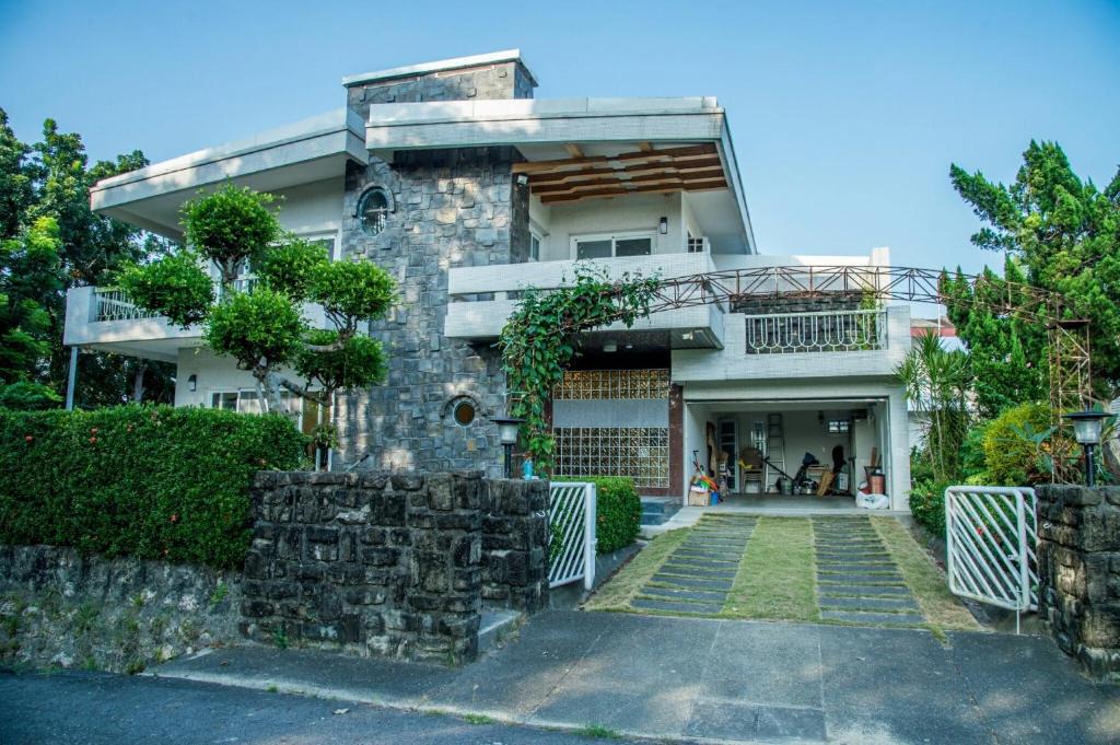 Xinhua House | Mountain Homestay 6-8人包棟民宿