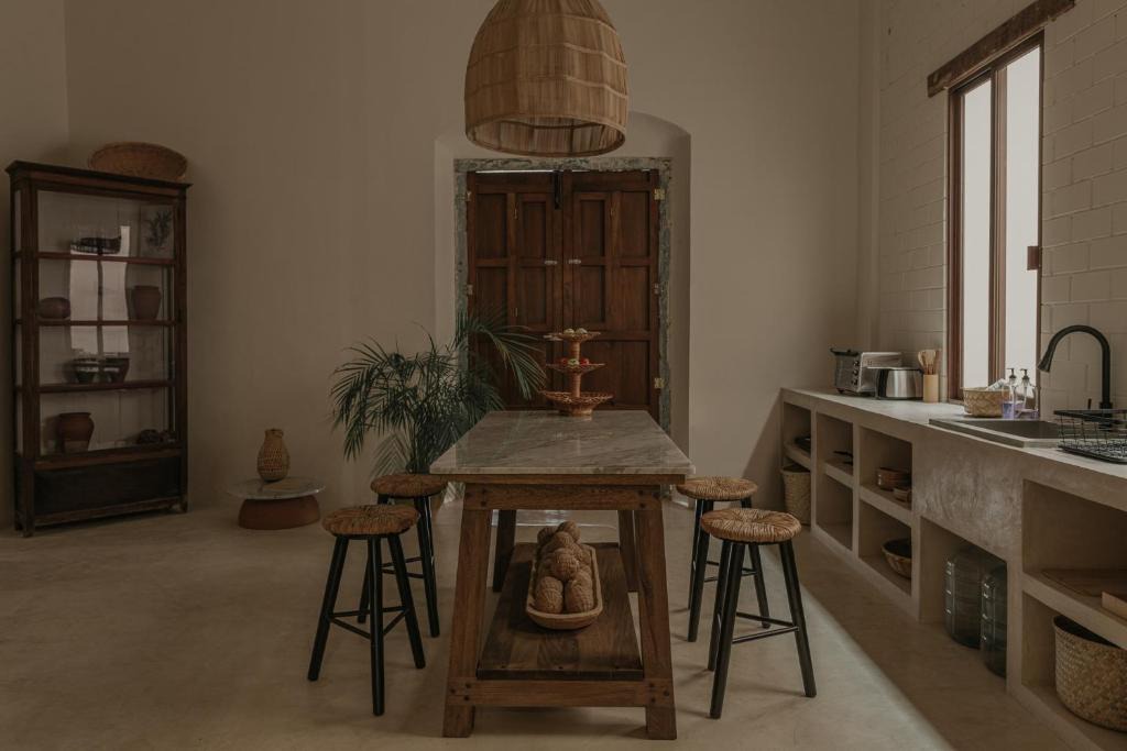 Zona Centro Apartment | Narrativ Lofts -Solario- Charming Historic Escape