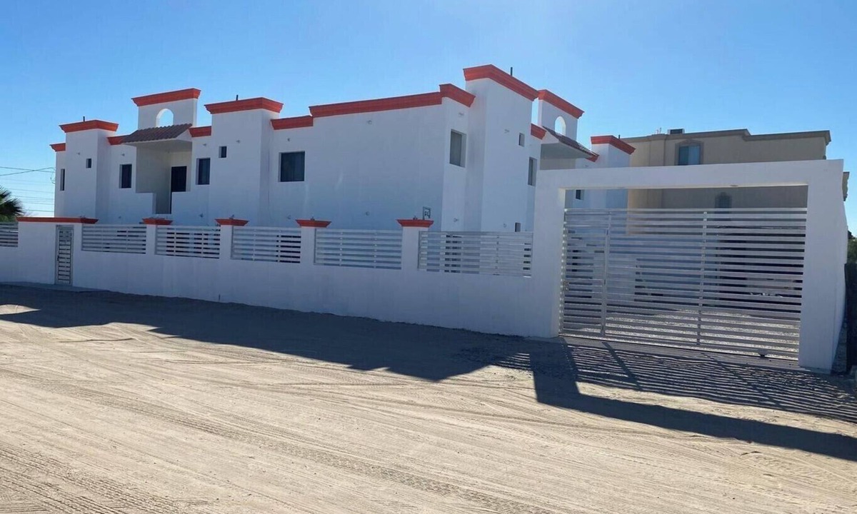 Obrera House | Near beach Private estate w/4 seperate master suites - Rent 5 get 2 nights free