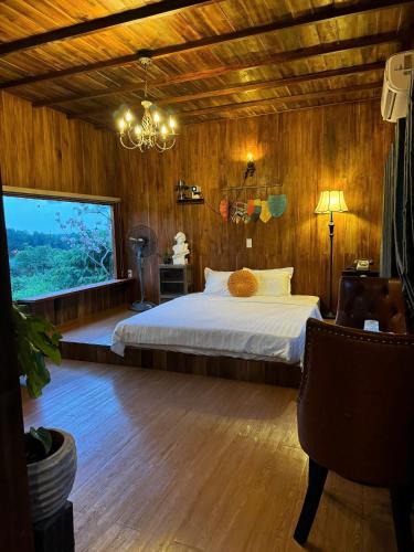 Huong Thuy Apartment | Nhà Bên Đồi