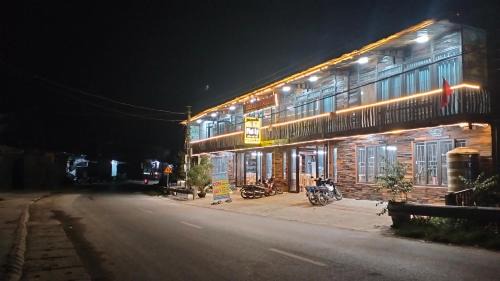 Mu Cang Chai Bed & Breakfast | Nhà Bên Suối