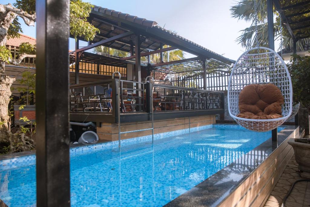 Vung Tau Villa | Nhà Vườn Nghỉ Dưỡng PG - Hồ Bơi, Karaoke, Nướng BBQ, cạnh bãi tắm Long Cung, 5pn