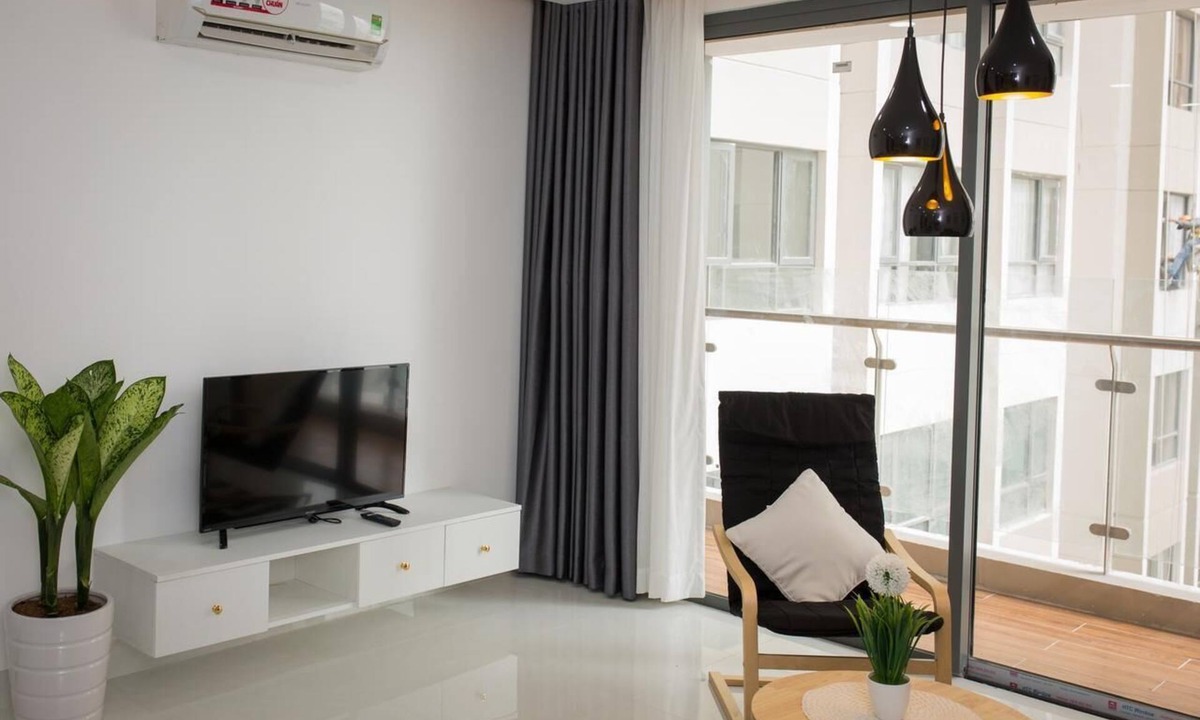 District 4 House | Nice Apartment at GoldView