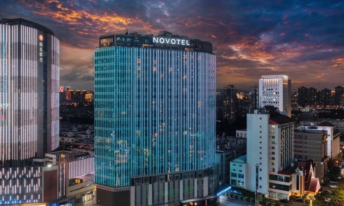 Xishan Hotel | Novotel Living Yunnan Dianchi Times