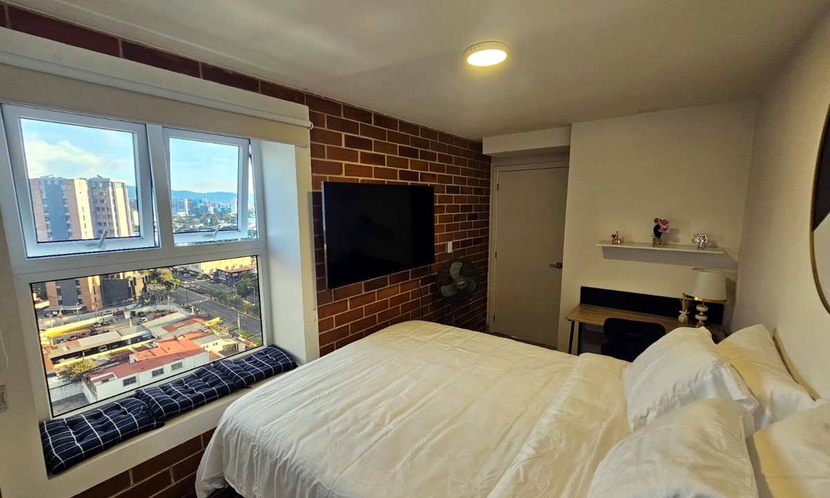 Zona 4 Apartment | Nuevo y Moderno apartamento en la atractiva Zona 4