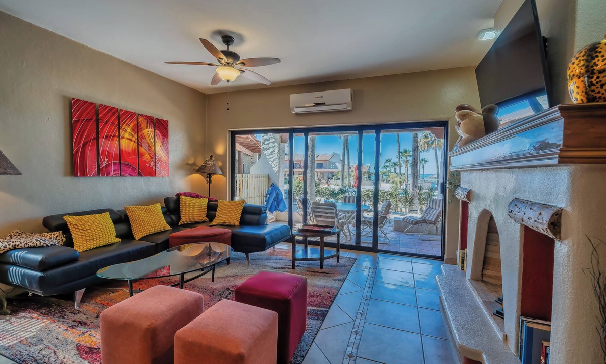 Bella Vista Villa | OCEAN FRONT VILLA! 3 KING Bedrooms, 3.5ba.! 1900sf! VIEWS! Sandy Beach! Slps 9