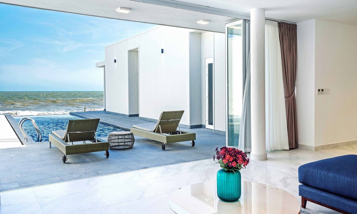 Long Hai Hotel | Oceanami Villas & Beach Club - Managed by Sai Gon Thang Long Group