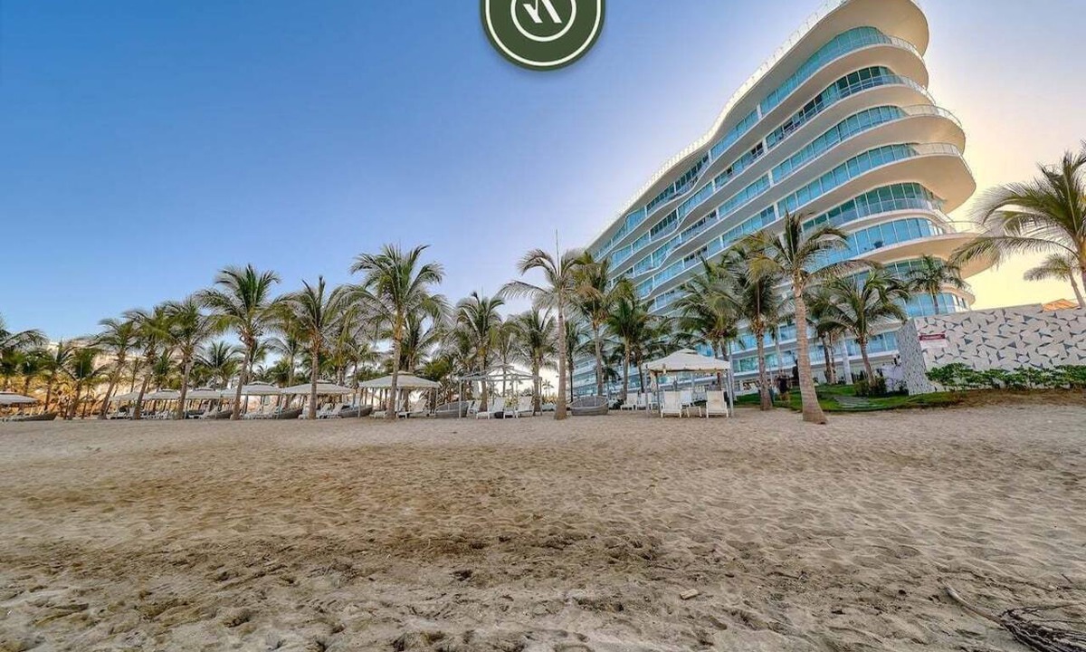 Flamingos Apartment | Oceanfront 2BR Condo - Pool - Cevicheria - Beach