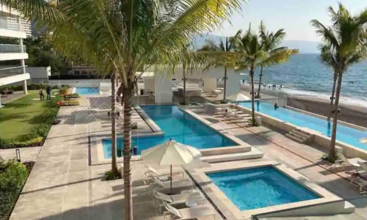 Las Glorias Apartment | Oceanfront at Harbor 171 - 2 Bedrooms | Pool | Beach | Premium Amenities