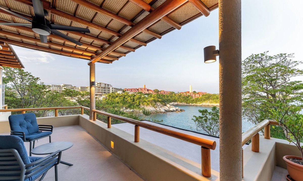 Santa Maria Huatulco Condo | Oceanfront Residence with Beach Access
