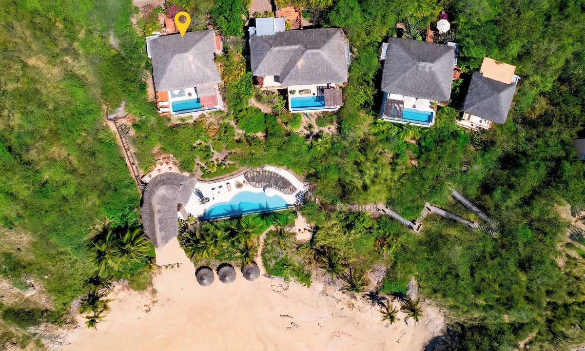 Santa Maria Huatulco Villa | Oceanfront Villa in Gated Community + Amenities