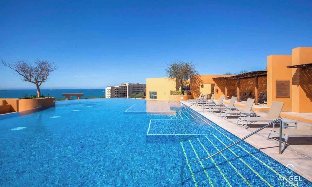 La Paz House | Oceanside Retreat at Puerta Cortés | Golf Cart Included