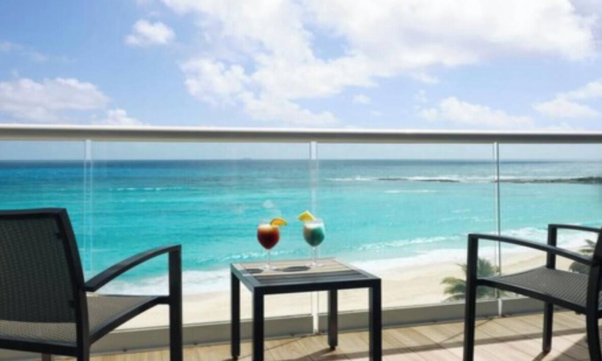 Zona Hotelera Resort | Oceanview Studio - King Bed, Sleeps up to 4 - BEAUTIFUL Westin Cancun Resort!