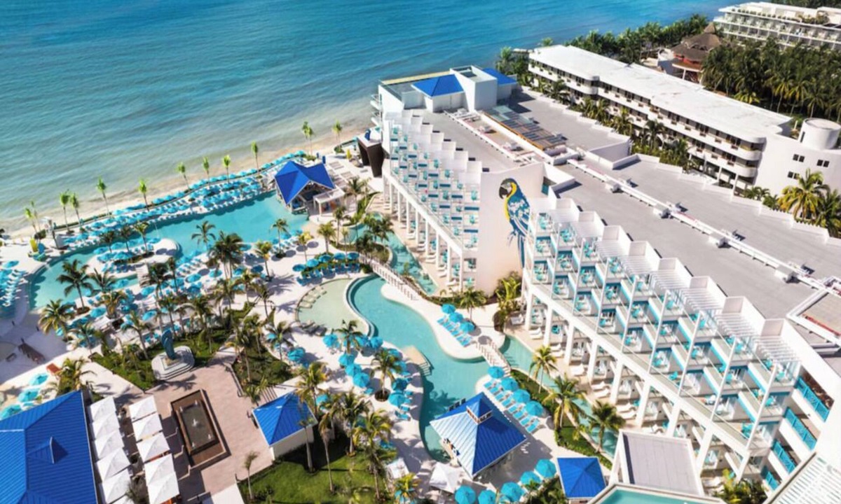 Puerto Morelos Hotel | Oceanview Suite w/King Bed, Free-Standing Tub, & Rain Shower ALL-INCLUSIVE