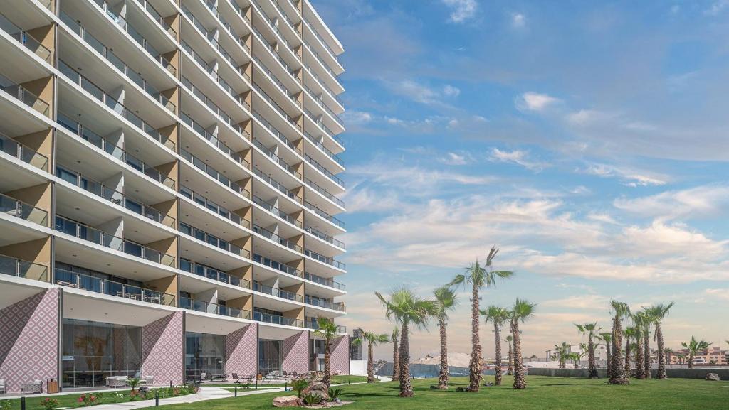 Ferrocarrilera House | One 1706-Hotel Room - Experience the New Standard of Luxury on the Sea of Cortez
