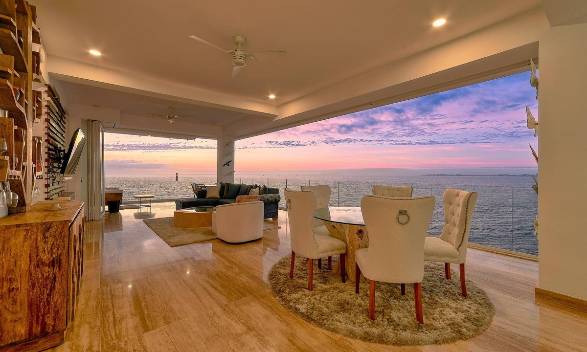 South Shore Hotel Area Condo | Orchid Corner unit- Ocean front