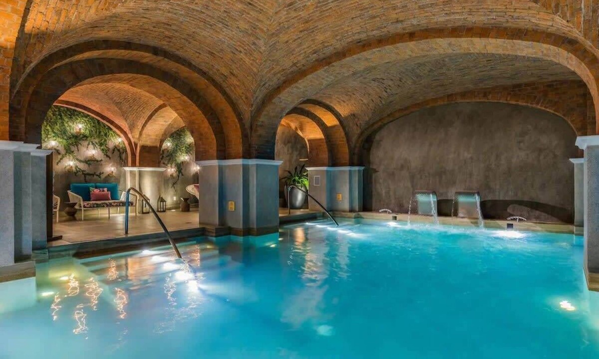 Cabo San Lucas Apartment | Outstanding 2BR Suite with Balcony