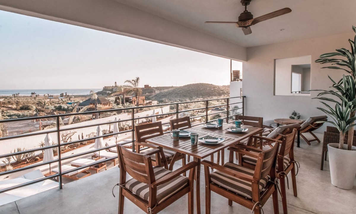 Cerritos Condo | OV8 Casa Luna