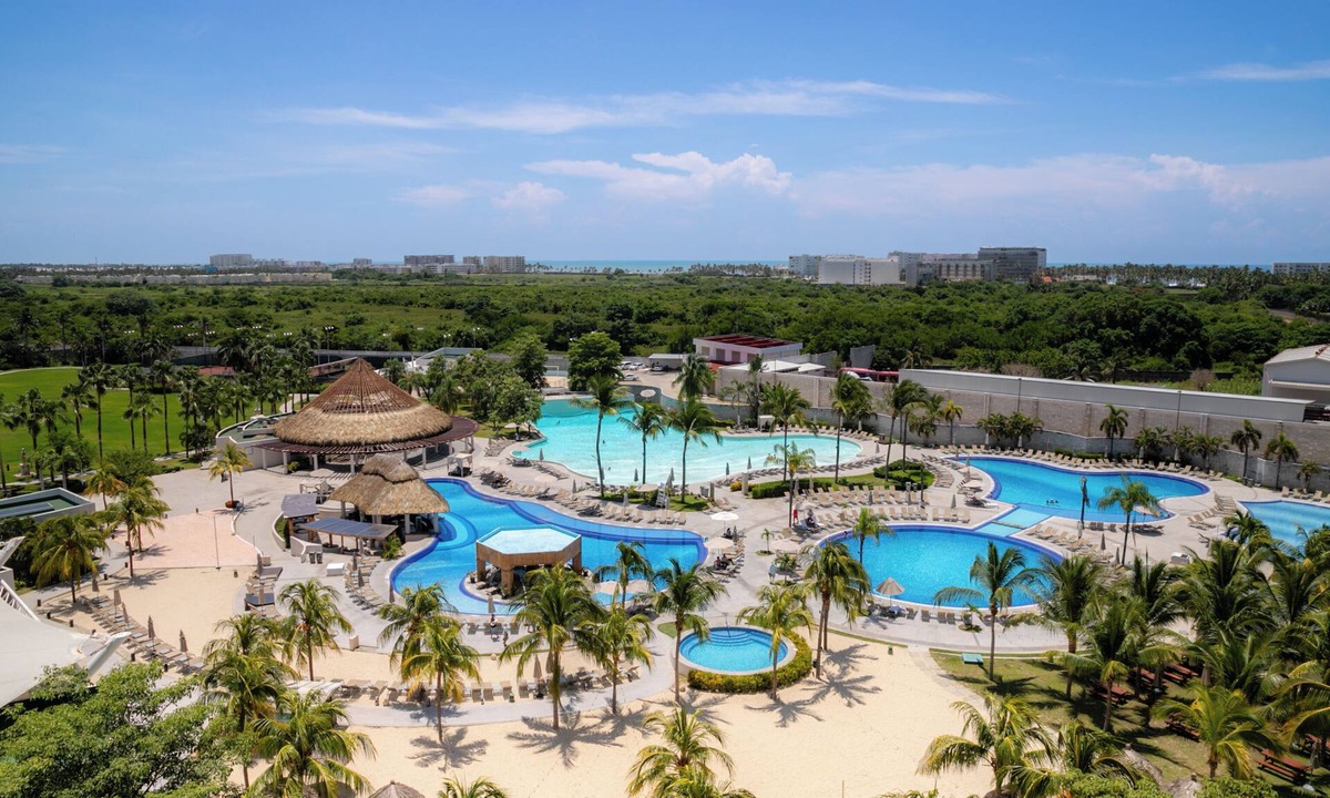 Puente del Mar Hotel | Palacio Mundo Imperial All Inclusive Resort