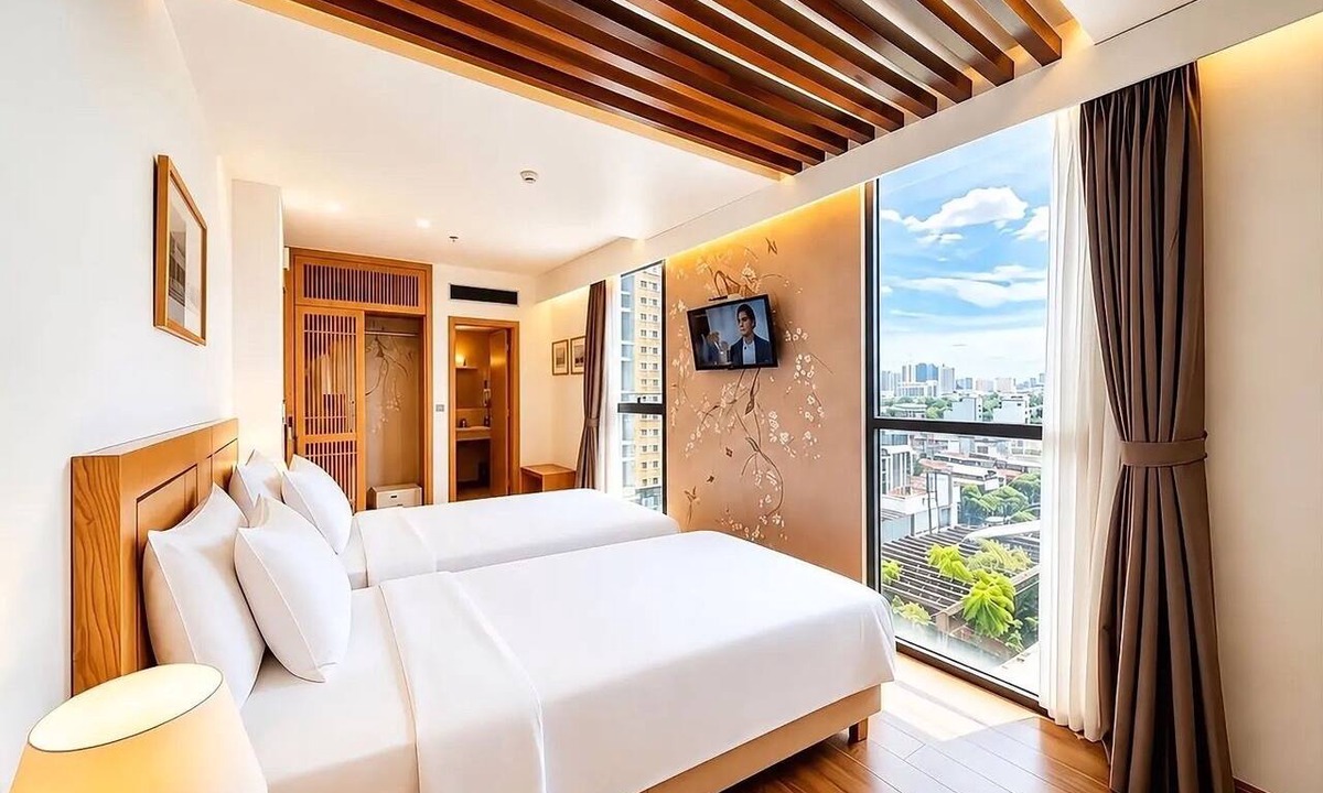 Hai Ba Trung Hotel | Parkside Sunline Hotel
