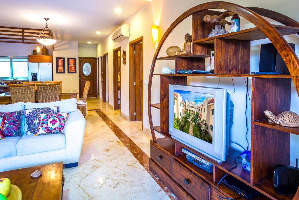 Playacar Apartment | Paseo del Sol Coral B 206 condo