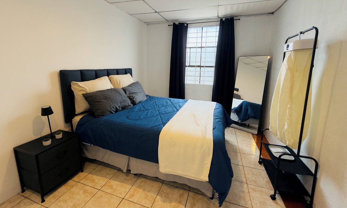 Zona 11 Apartment | Peaceful 2-bed - Miraflores 3rd floor - private Guatemala city center