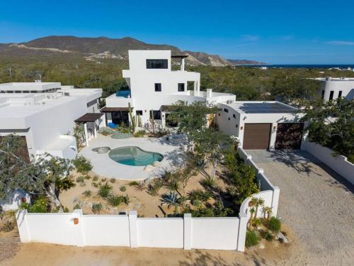 Los Barriles House | Peaceful Baja Retreat with Pool and Rooftop Views