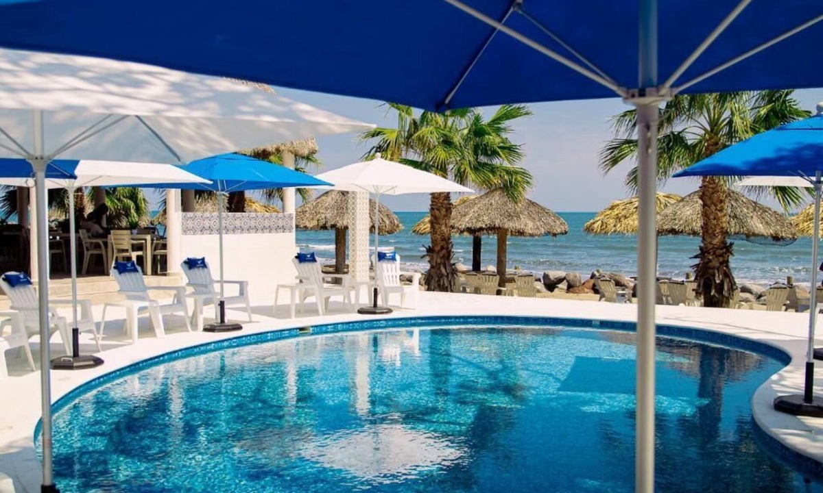 Anton Lizardo Hotel | Pelicanos