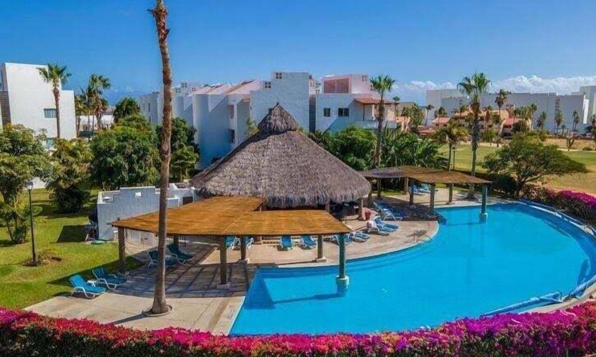 Campo de Golf Fonatur Apartment | Peninsula Luxury Condo Vidanta Golf & Beach Access