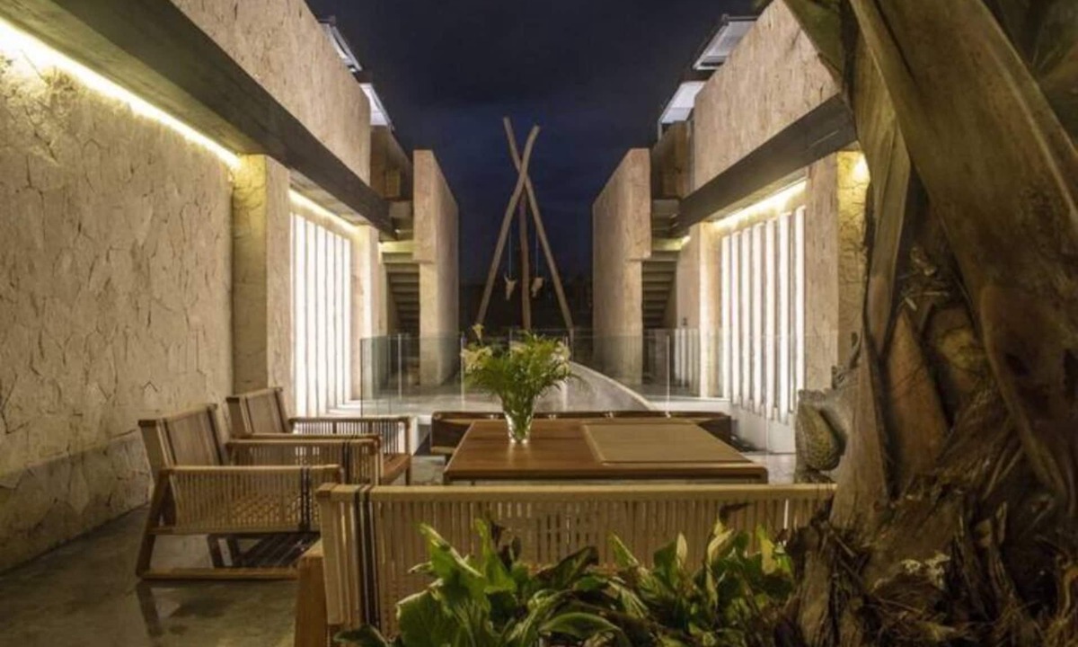Zama Apartment | Penthouse glamorous zen in the jungle